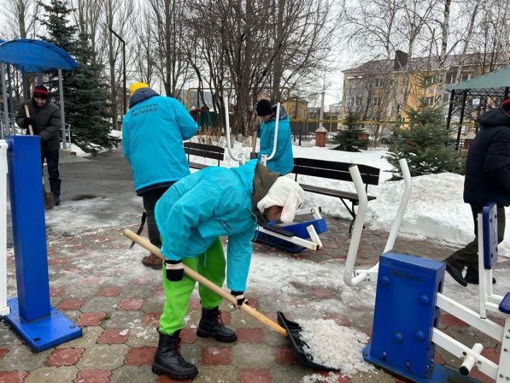 Волонтерский отряд Снежный десант «Полярное сияние» в гостях у дома - интерната