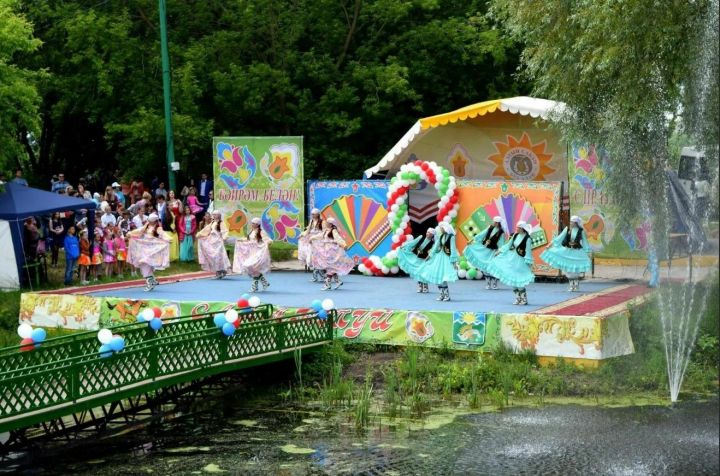 Минниханов утвердил даты празднования Сабантуя в районах и столице Татарстана
