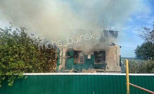 Дом и сарай многодетной семьи выгорели полностью. В Буинском районе произошел пожар