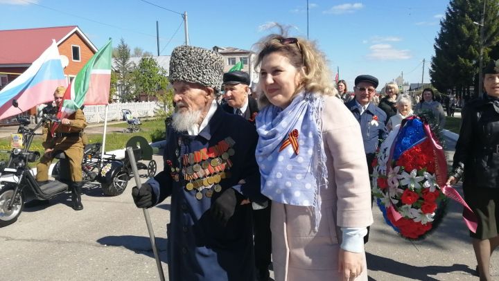 В Буинске в  параде Победы участвовали четыре ветерана войны (фото, видео)