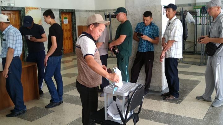 Живущие в Буинском районе  граждане Узбекистана   приняли участие в  Президентских выборах (фоторепортаж)