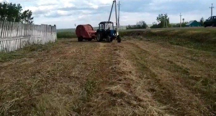 В Буинском районе продолжается заготовка кормов