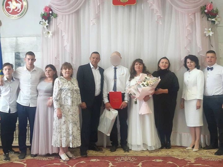 Боец СВО из Буинского района женился на возлюбленной (+фото)