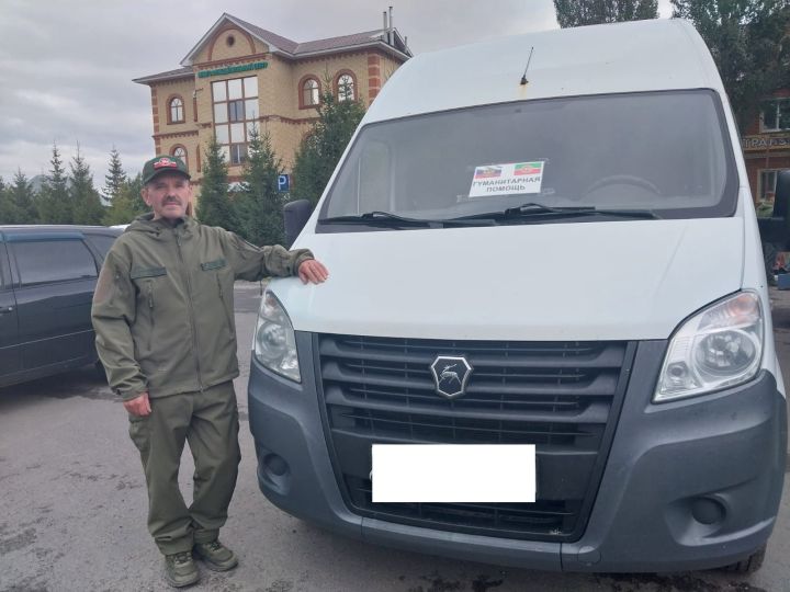 Гуманитар йөк илтүче  Игорь Попов: «Егетләр күңелләрен төшермиләр»