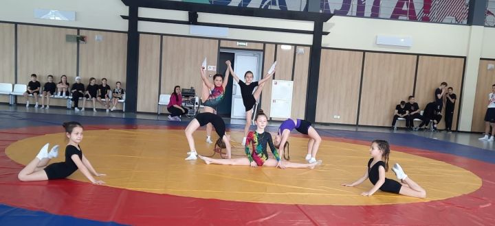 Юные гимнасты Буинска продемонстрировали свое мастерство
