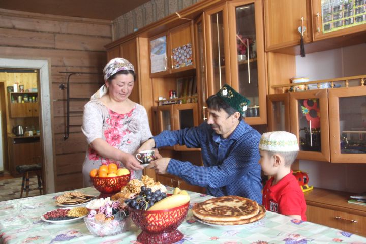 Женщина по имени Байрам