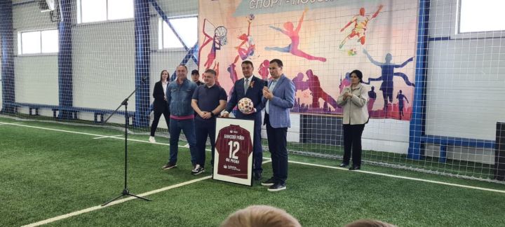 Футбольный клуб «Рубин» ищет таланты в Буинске (фото)
