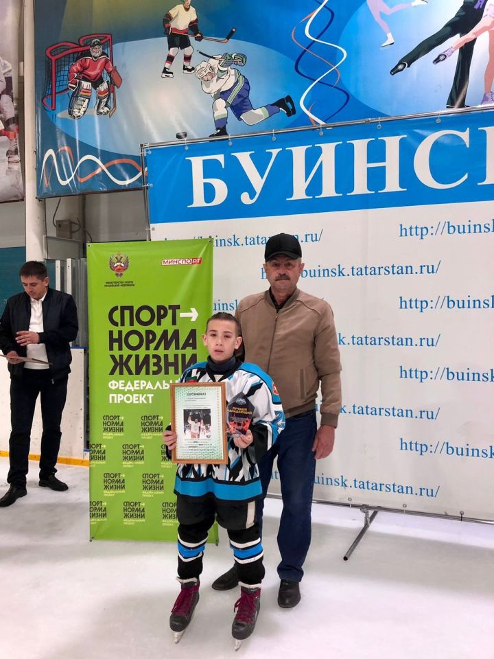 Яркая победа буинских хоккеистов на «Кубке Закрытия сезона»