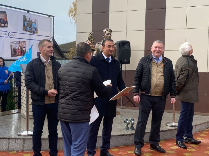 Торжественное открытие сквера «Стройотрядовцы» в Буинском ветеринарном техникуме