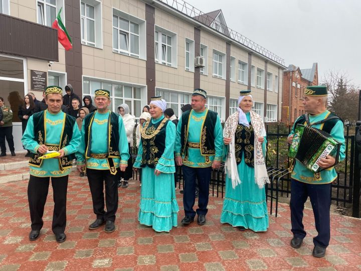 Торжественное открытие сквера «Стройотрядовцы» в Буинском ветеринарном техникуме
