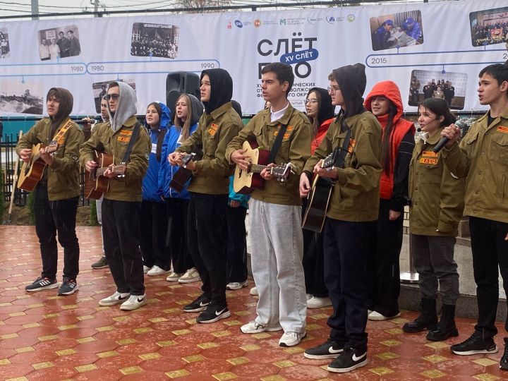 Торжественное открытие сквера «Стройотрядовцы» в Буинском ветеринарном техникуме
