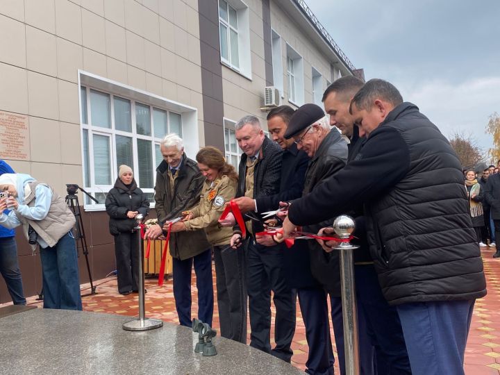 Торжественное открытие сквера «Стройотрядовцы» в Буинском ветеринарном техникуме