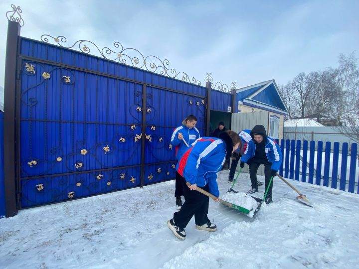 В Буинске добровольческие студенческие отряды помогают матерям участников СВО