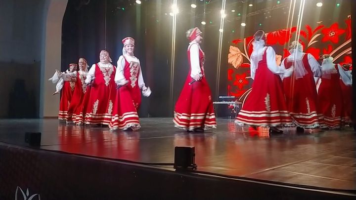 Буа районында  алты рус фольклор ансамбле эшләп килә