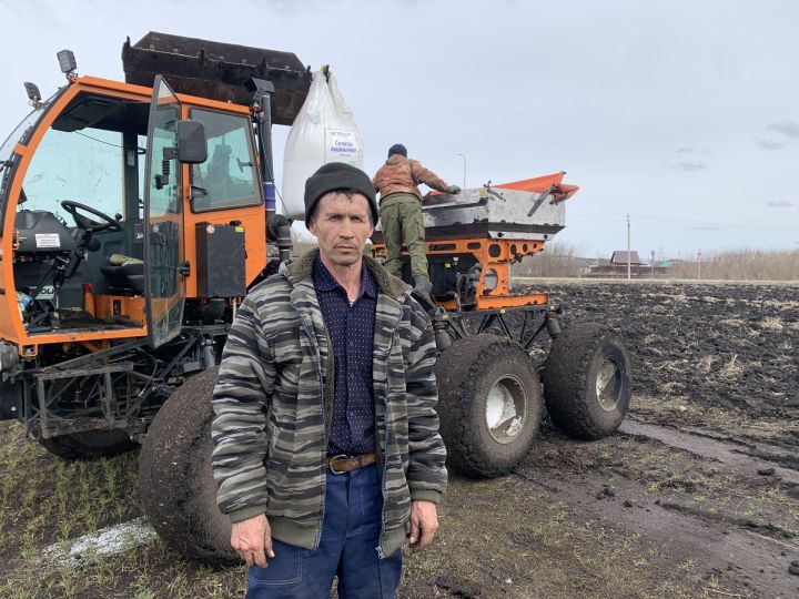 В агрофирме «Заря» Буинского района приступили к подкормке озимых культур