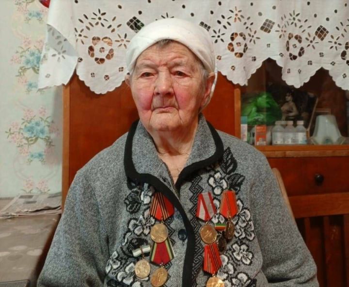 Буинская труженица тыла Варя носила хлеб партизанам