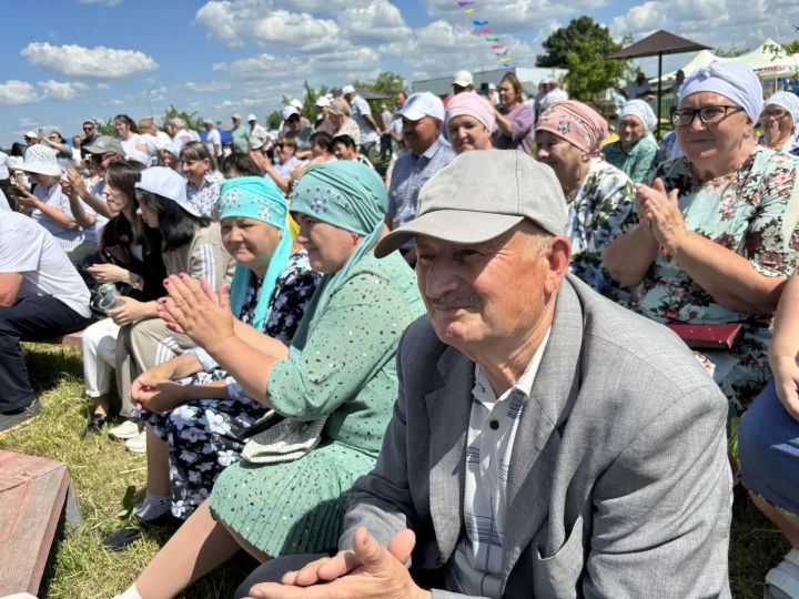 Бүген Буа районы Камброд авылында Авыл көне узды