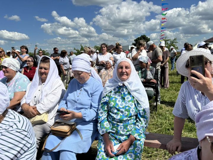 Бүген Буа районы Камброд авылында Авыл көне узды