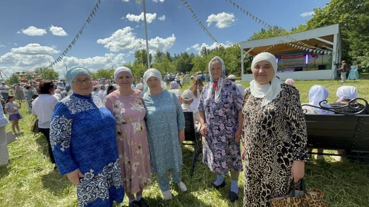 Бүген Буа районы Камброд авылында Авыл көне узды