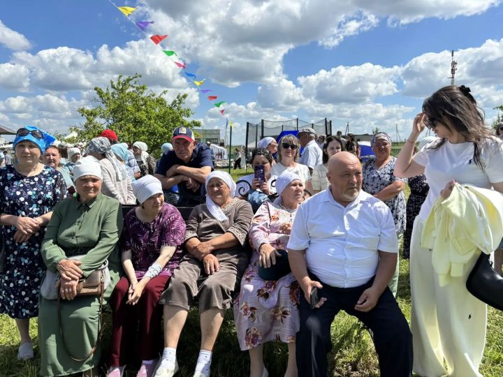 Бүген Буа районы Камброд авылында Авыл көне узды