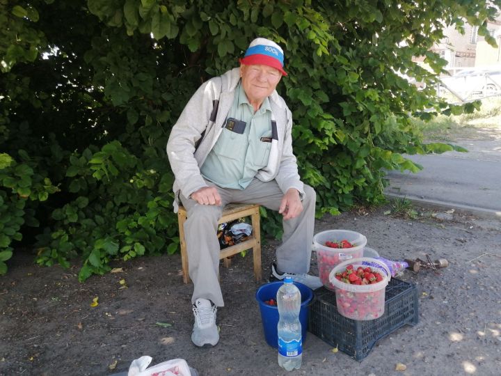 Җиләк өлгерде. Буалылар җәйнең әлеге сые белән сыйлана. Быел тәмле җиләкне кем каян ала ала?