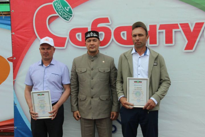 Вот они,передовики труда, награжденные на Сабантуе в Буинске (фоторепораж)