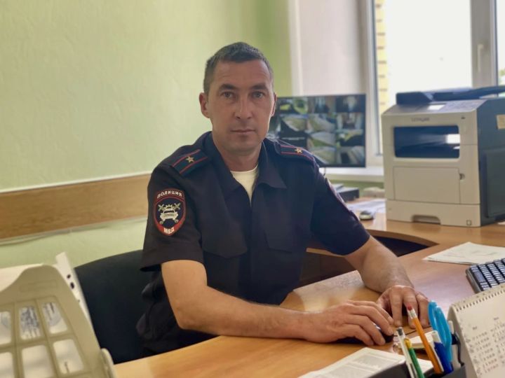 Буа районы дәүләт автоинспекциясе бүлекчәсе начальнигы вазифаларын вакытлыча башкаручы Рамил Гафуров питбайк кебек бүләкләрнең фаҗига китерүе ихтималын сөйләде