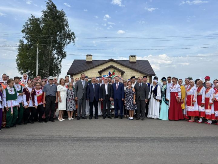 Буада  “Бердәм Россия” җирле бүлекчәсенең “Нәтиҗәгә эшлибез!” хисап-программа форумы узды