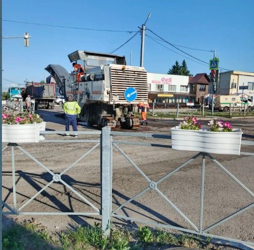Буа шәһәре урамнарында юллар ремонты башланды