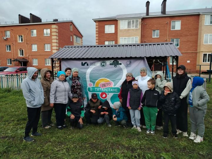 34 килограмма арбуза съели сегодня на празднике Арбуза в Буинске