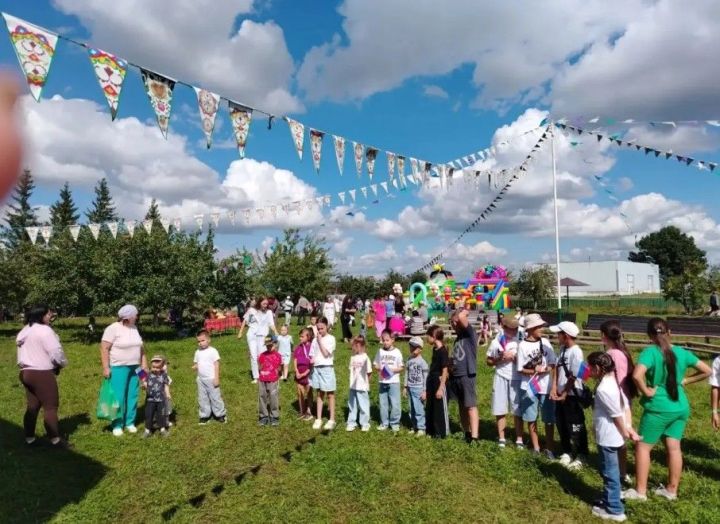 Буа районының Ташкичү авылында балалар өчен бәйрәм уздырылды