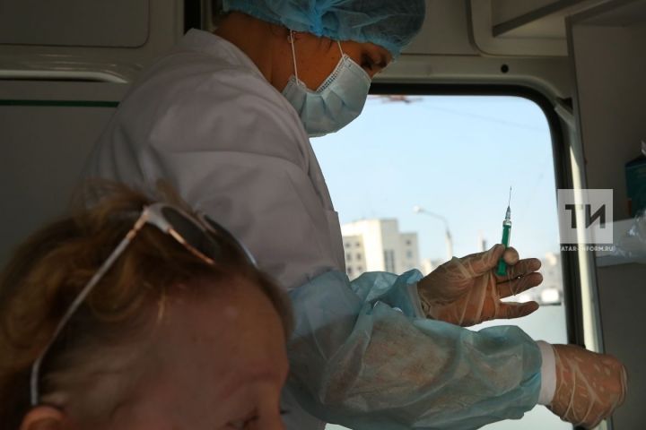 Минздрав РТ: «Эксперты ВОЗ подтвердили безопасность прививок в Татарстане»
